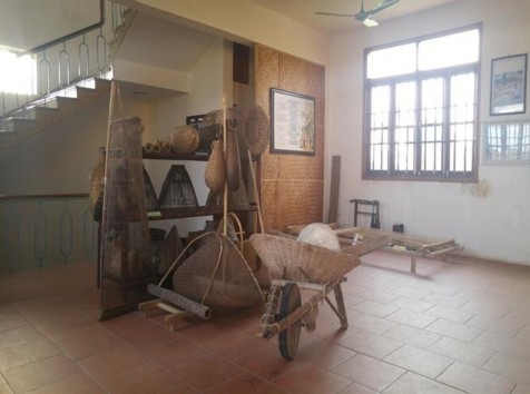 Ảnh 12 Khu trưng bày dụng cụ lao động tại Bảo tàng Đồng Quê Nguồn 2