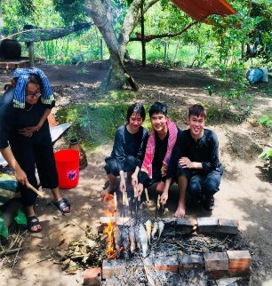 Hình 46 Homestay Ba Lình Nguồn Nguyễn Diễm Phúc năm 2020 Hình 47 Homestay Út Trinh 17