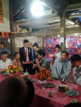 Ảnh 12 Cô dâu chú rể mời nước Nguồn tác giả Lục Thị Thơ chụp tại 6