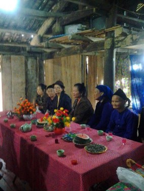 Ảnh 13 Đại diện họ nhà trai Nguồn tác giả Lục Thị Thơ chụp tại đám 7