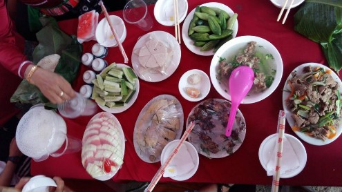 Ảnh 4 Cỗ trong đám cưới của người Mường ở xóm Mỗ 2 xã Bình Thanh huyện 5