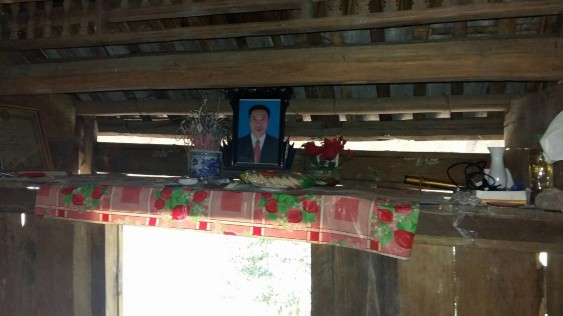 Ảnh 9 Bàn thờ của người Mường tại xóm Mỗ 2 xã Bình Thanh huyện Cao Phong 3