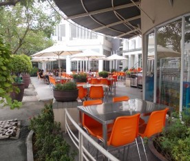 Ảnh 10 Khu vực PV trà – cafe Ảnh 11 Phòng ăn gia đình Ảnh 12 Phòng ăn tập 10