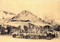 1 3 2 4 Ảnh 1 Chợ bán kim chỉ Ảnh 2 Chợ bán thuốc Nam Ảnh 3 Chợ bán 2