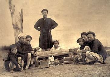 Thợ đúc bạc Ảnh bác sỹ Hocquard chụp năm 1884 1885 3 1 4 Ảnh 1 Vẽ tranh 7