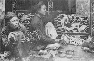 3 1 4 Ảnh 1 Vẽ tranh Hàng Trống Ảnh 2 Nghề làm lọng Ảnh 3 Nghề sơn 8