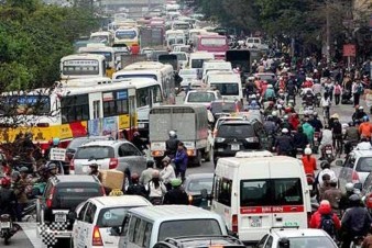 Hình 2 1 Tình trạng ch tắc giao thông tại H N i – Nguồn Internet Tuy nhiên có 3