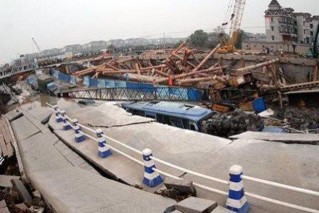 Đoạn hầm cơ bản là đoạn qua sông Hoàng Phố chạy từ trung tâm kinh tế mới 3