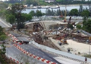 Hình 3 4 Sự cố sập hầm tại Singapore 2004 Nguồn Sưu tầm Sự cố đ làm cho 4 4
