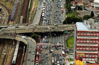 Đ có 33 người bị thương trong đó 2 người bị thương nặng sau khi hai đoàn 9