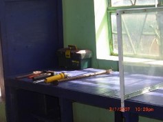 Hình 10 Dây chuyền nghiền bản mạch điện tử trái và bàn phá dỡ đơn giản 2