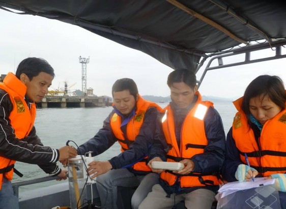 Quan trắc chất lượng nước biển vịnh Hạ Long – Bái Tử Long năm 2013 San lấp 1