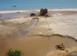 Hình 1 7 Khai thác Titan ở Bình Thuận Hình 1 8 Khai thác quặng sắt ở Thái Nguyên 2