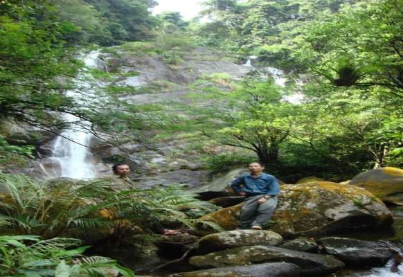 Thác Thang Đày cận cảnh Bướm rừng Vũ Quang 2 Tuyến Hành trình về căn cứ Vũ 2