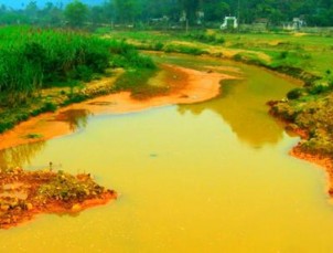 Hình 1 1 Mỏ thiếc bỏ hoang một góc nước đọng năm 1987 Hình 1 2 Hệ thống 1