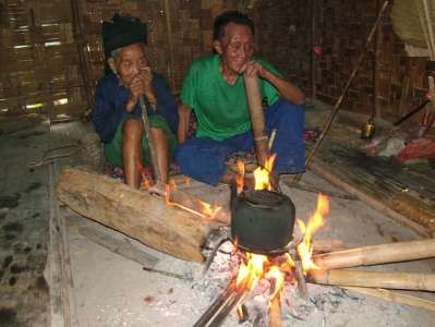 Hình 3 7 Thói quen ngủ ngồi của người Đan Lai Buổi trưa quý khách sẽ được 6