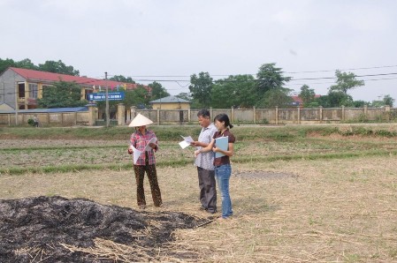 Hình 3 7 Phỏng vấn sâu tại xã Cao Minh Phúc Yên Vĩnh Phúc Hình 3 8 Phỏng 1