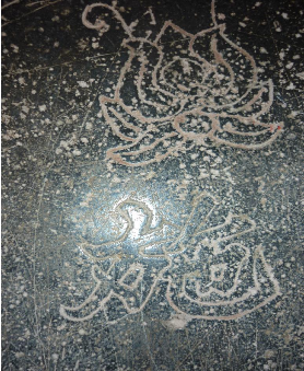 Ảnh 21 22 Trang trí hình mặt trời hoa sen trên trán bia Sùng Nghiêm tự thị 18