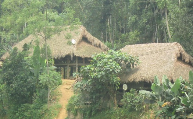 H2 Nhà ở của người Dao Quần Trắng Ảnh Đỗ Văn Kiên H3 Trường tiểu học 3