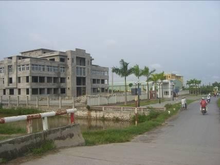 Các xí nghiệp khu cụm công nghiệp mới đã và đang được xây dựng Tuyến 13