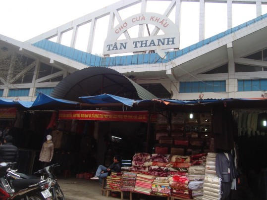 Hình 26 Một góc chợ cửa khẩu Tân Thanh Ghi chú Ảnh 3 4 5 15 16 17 18 do 14