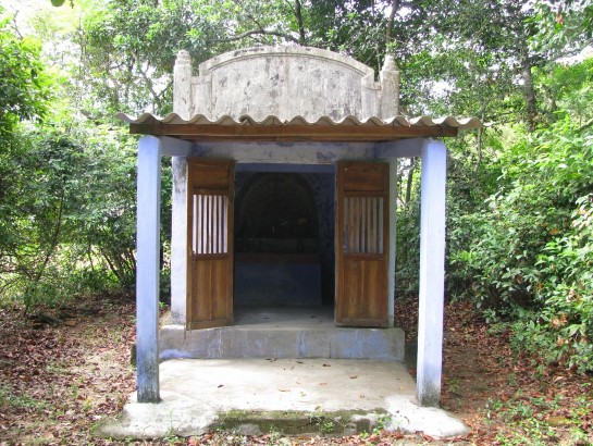 Bản ảnh 31 Miếu Bà Chuẩn Đề trên nền phế tích tháp Lương Hậu 5