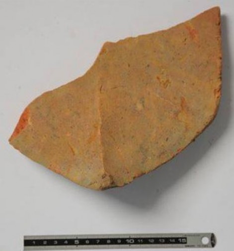 Bản ảnh 55 Ngói mũi sen thời Trần phát hiện tại thành cổ Hóa Châu Nguồn 9