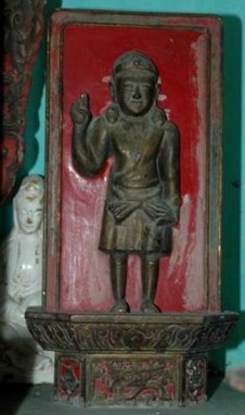 Bản ảnh 140 Tượng Phật Sơ sinh Bản ảnh 141 Đầu tượng Phật làng Sơn Tùng 3