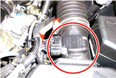 Hình 2 117 Cảm biến lưu lượng khí nạp 2 8 3 Bộ điều khiển điện tử 12