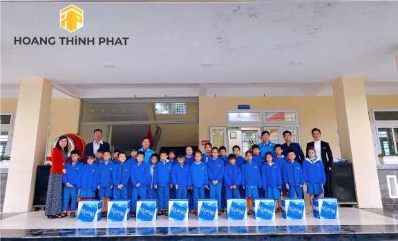 Chương trình thiện nguyện Áo ấm mùa đông cùng em đến trường Chương 2