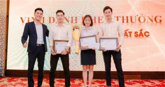 Vinh danh khen thưởng nhân viên xuất sắc 6 tháng đầu năm 2020 2 2 Thực trạng áp 8