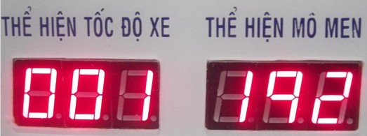 Hình 5 4 Xe đang ở vị trí đứng yên Thay đổi tốc độ xe Hình 5 5 Vô lăng 5