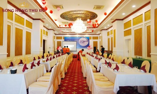 Hình 4 11 Công tác chuẩn bị tiệc tại phòng hội thảo Sông Hồng Phòng họp 2