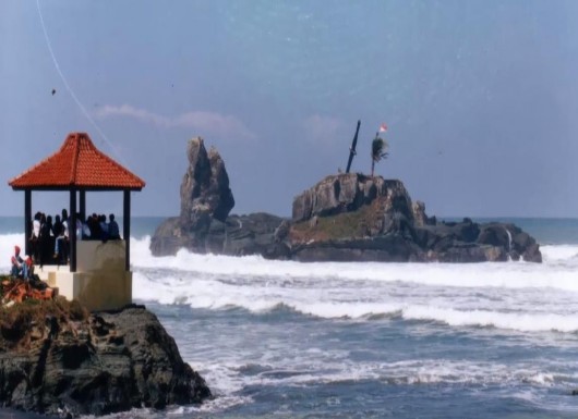 Hình 2 Hình ảnh du lịch nhà tù 2 5 Khái quát hoạt động du lịch và kinh doanh 2