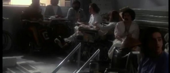 Hình 18 Cựu chiến binh Mỹ trong phim Trở về Coming Home 12