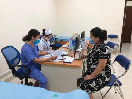 HBsAg từ trước Không chỉ định điều trị không điều trị Lúc si nh 4 5 2