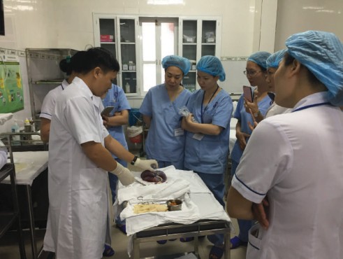 HBsAg từ trước Không chỉ định điều trị không điều trị Lúc si nh 4 5 4