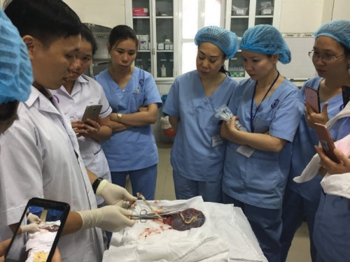 HBsAg từ trước Không chỉ định điều trị không điều trị Lúc si nh 4 5 5