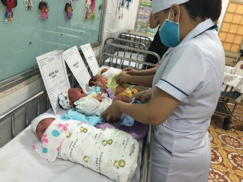 HBsAg từ trước Không chỉ định điều trị không điều trị Lúc si nh 4 5 9