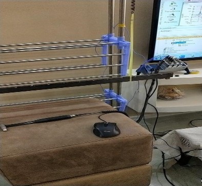 Hình 4 3 Thí nghiệm dầm thép 143 Dầm thép được tạo ra các hư hỏng tại vị 4