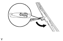 Lắp nắp che đầu tay gạt nước phía trước Cài 2 khóa cài và lắp 2 nắp đầu 12
