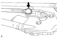 Lắp thanh dẫn động cần gạt nước vào chốt quay cần gạt nước của môtơ 4