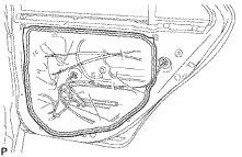 5 Tháo nắp lỗ sửa chữa cửa sau Tháo các giắc nối và các kẹp rồi tháo 32