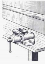 Hình 1 Bàn nguội đơn Hình 2 Bàn nguội kép b Êtô Là dụng cụ để gá kẹp 2