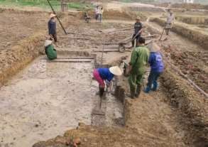 Ảnh 84 Cảnh khai quật hố 20 CQ H1 Nguồn Lê Thị Liên Ảnh 85 Địa tầng 18