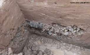 Ba 06 Di tích móng cột thời Đại La 12 VH G02 L08 MT303 Ba 07 Di tích móng cột thời 13