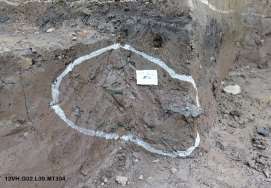 Ba 14 Di tích móng cột thời Đại La 12 VH G02 MT304 Ba 10 – 14 Các di tích móng 24