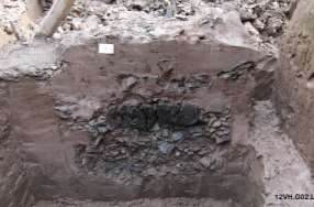 Ba 14 Di tích móng cột thời Đại La 12 VH G02 MT304 Ba 10 – 14 Các di tích móng 25