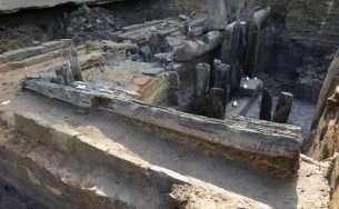 Ba 18 Di tích được gia cố bằng hệ thống kết cấu gỗ thời Lý Nguồn VKCH Ba 31