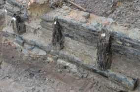 Ba 21 Hệ thống gỗ được gia cố bó nền kiến trúc góc Đông Bắc KT001 và 34